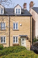 Beautiful Two BD Home Near Cirencester