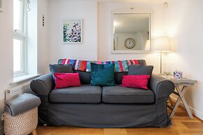 Beautiful Two BD Home Near Cirencester