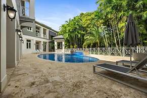 New Luxe Super Villa by The Glam Homes