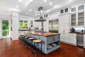 New Luxe Super Villa by The Glam Homes
