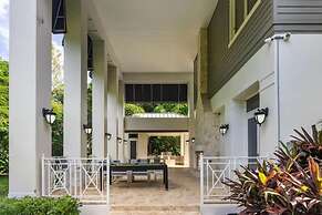New Luxe Super Villa by The Glam Homes