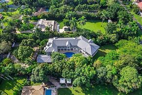 New Luxe Super Villa by The Glam Homes