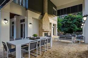 New Luxe Super Villa by The Glam Homes