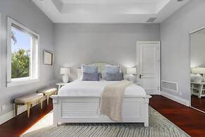 New Luxe Super Villa by The Glam Homes