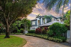 New Luxe Super Villa by The Glam Homes