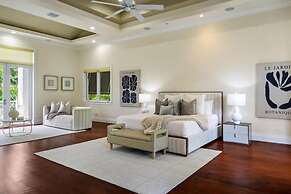 New Luxe Super Villa by The Glam Homes