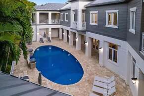 New Luxe Super Villa by The Glam Homes