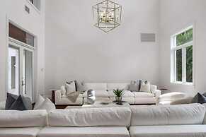 New Luxe Super Villa by The Glam Homes