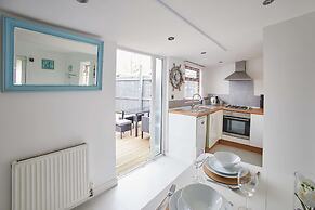 Host Stay Aurora Shore