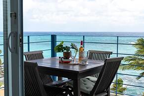 Blue Serenity Oceanfront Penthouse Tower Isle