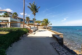 Blue Serenity Oceanfront Penthouse Tower Isle