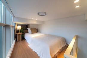 LAHA Boutique DDP Dongdaemun