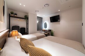 LAHA Boutique DDP Dongdaemun