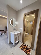 RnR Premium Stay