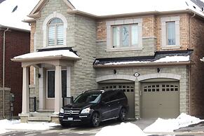 Cozy 2-bedroom House Rental in Brampton's Mount Pleasant
