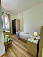 HOTEL LAURO