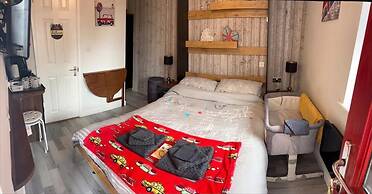 Somewhere Nice & Cozy