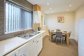 Host Stay Highwood Avenue