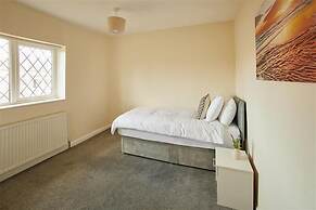 Host Stay Highwood Avenue