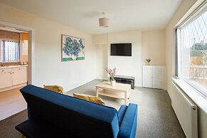 Host Stay Highwood Avenue
