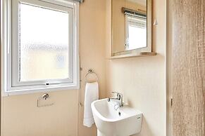 Host Stay Wentbridge Lodge