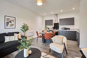 Host Stay 18 Queens Court