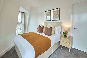 Host Stay 18 Queens Court