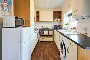 Host Stay Beachcomber Cottage Apartment