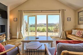 Host Stay Mole Cottage