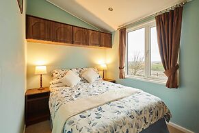 Host Stay - The Lodge High House