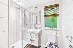 Host Stay Highland Cottage