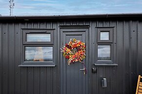 Host Stay Curlews Rest