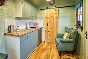 Host Stay Curlews Rest