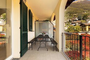 Serenity Como Lake View Apartment With Pool