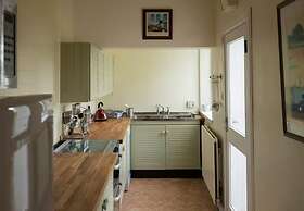Near Beach - Pets - Bbq - Fireplace - Sleeps 10
