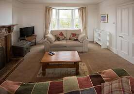 Near Beach - Pets - Bbq - Fireplace - Sleeps 10
