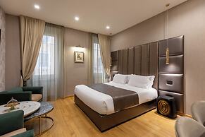 HELMIRAGE Frattina Suite