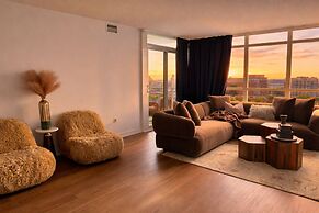 Iceboat Luxury Suites
