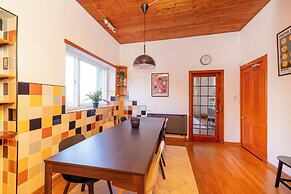 Detached House with Sea Views & Parking