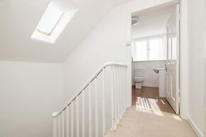 Detached House with Sea Views & Parking