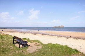 Detached House with Sea Views & Parking