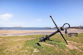 Detached House with Sea Views & Parking