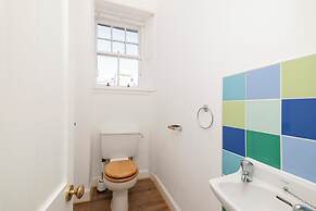 Detached House with Sea Views & Parking
