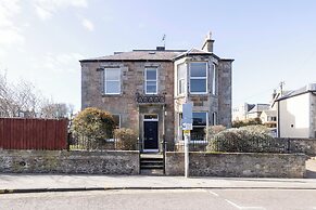 Detached House with Sea Views & Parking