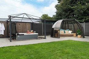 Private Wellness Haven by the Vecht