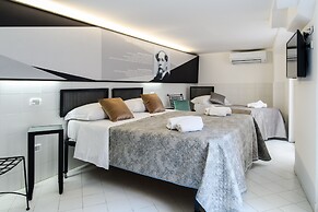 Muta House