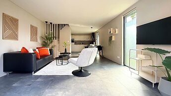 Modern Forest Home Near Beach