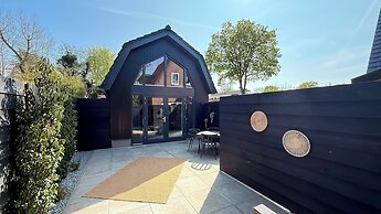 Modern Forest Home Near Beach
