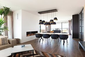 Chic Apartment for 8 With Seaview