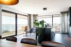 Chic Apartment for 8 With Seaview